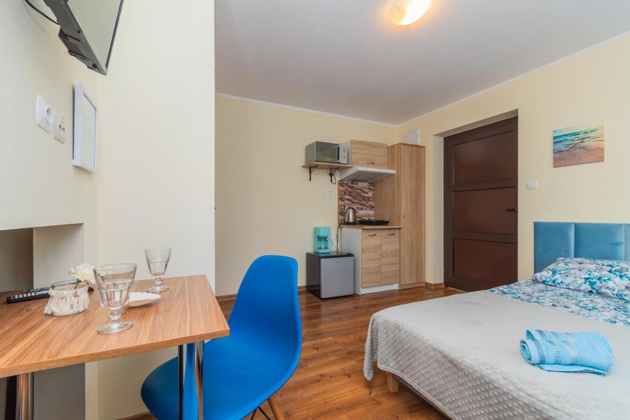 Bursztynek Pokoje Goscinne Homestay Jantar