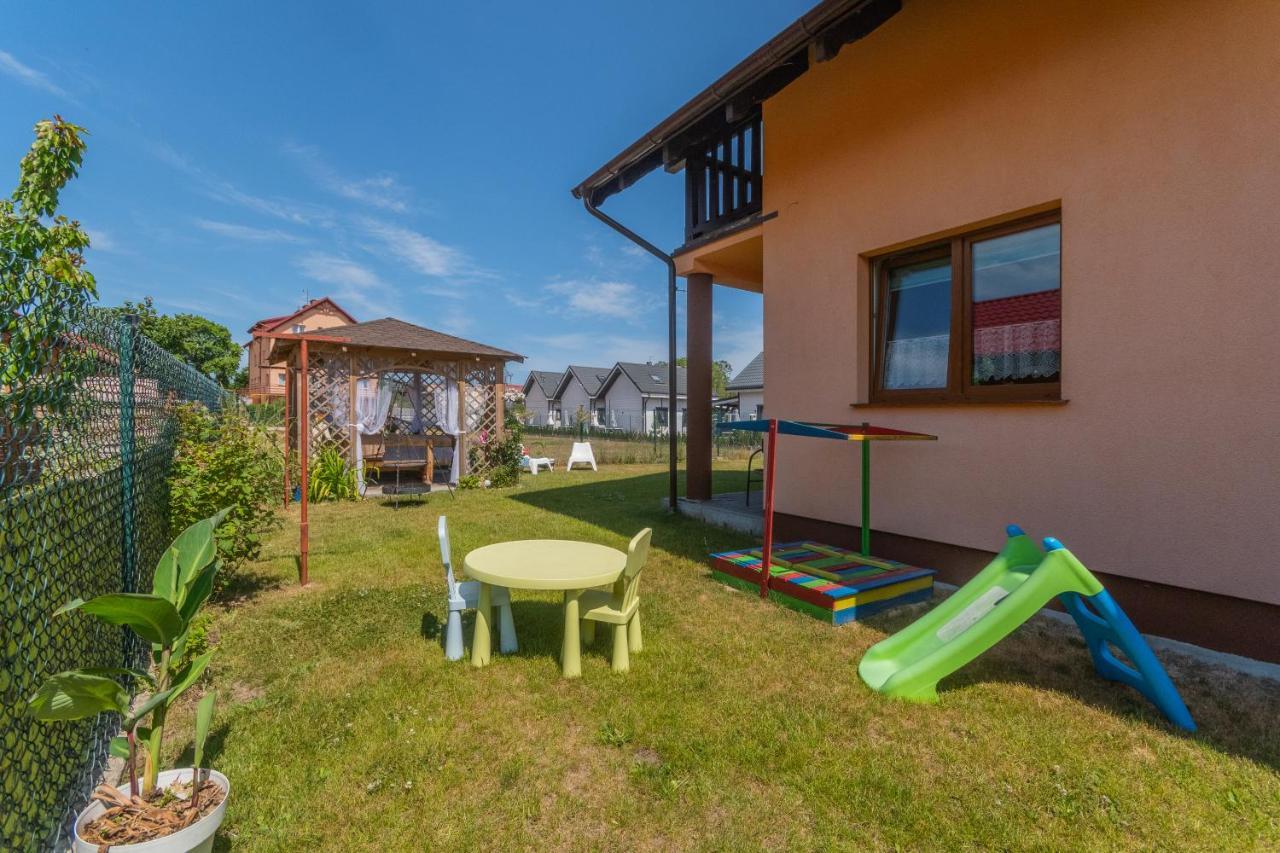 Bursztynek Pokoje Goscinne Homestay *